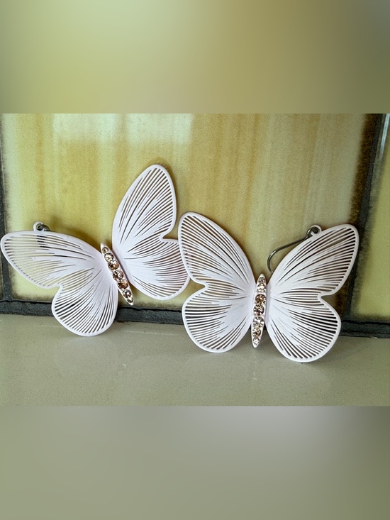 Jewelry - Butterfly Drop Earring Soft Pink Color